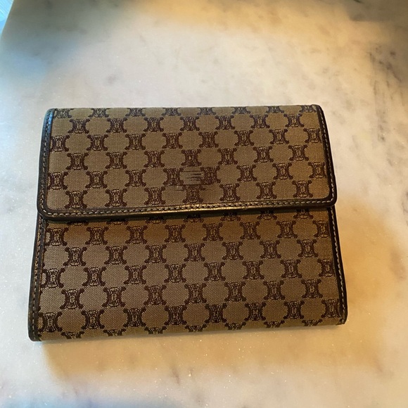 Celine Triumph canvas wallet - Picture 1 of 10